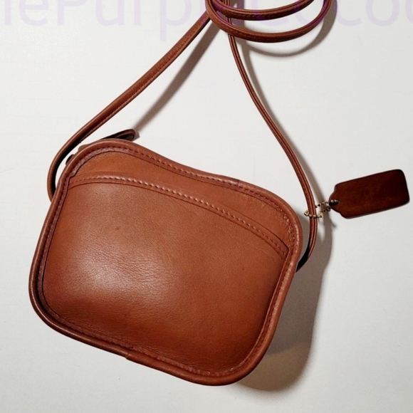 Coach Handbags - SOLD!!! Vintage Coach Hadley Zip #9935